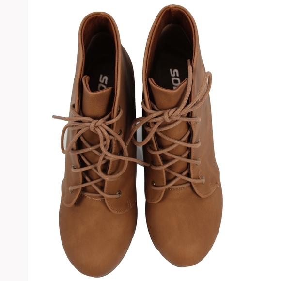 Tan Faux Leather Lace Up Platform Ankle Boot - Picture 3 of 8